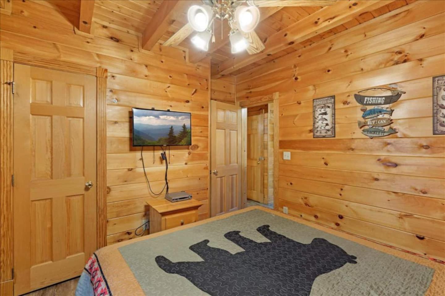 5Br Smoky Cabin Hot Tub, Games, 1 Mi To Parkway Pigeon Forge Esterno foto